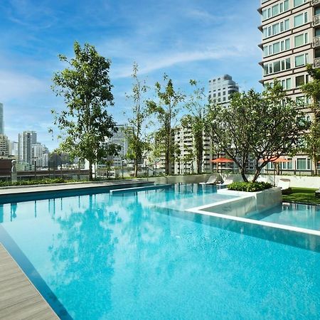 Silq Hotel & Residence, Managed By The Ascott Limited 曼谷 外观 照片 The Park's swimming pool