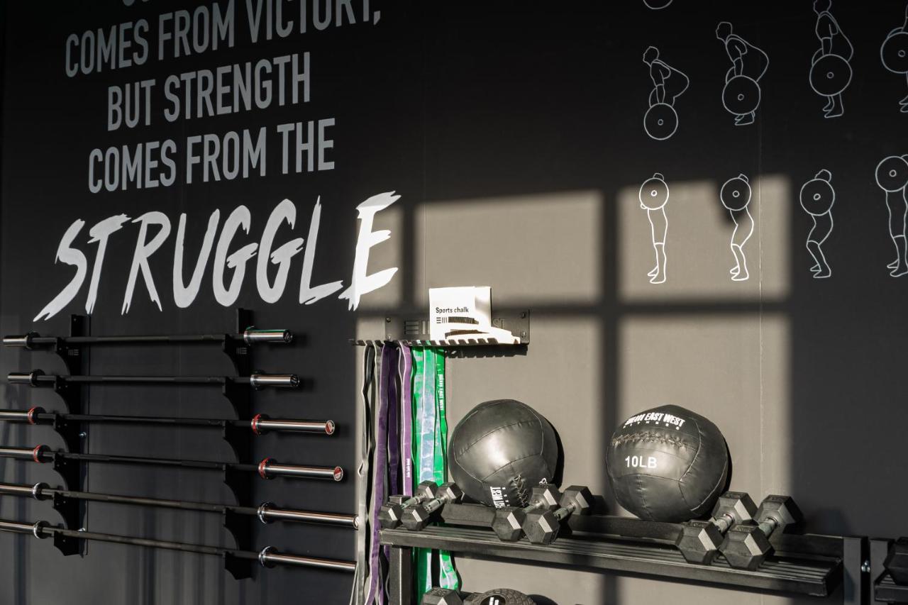 Silq Hotel & Residence, Managed By The Ascott Limited 曼谷 外观 照片 CrossFit equipment