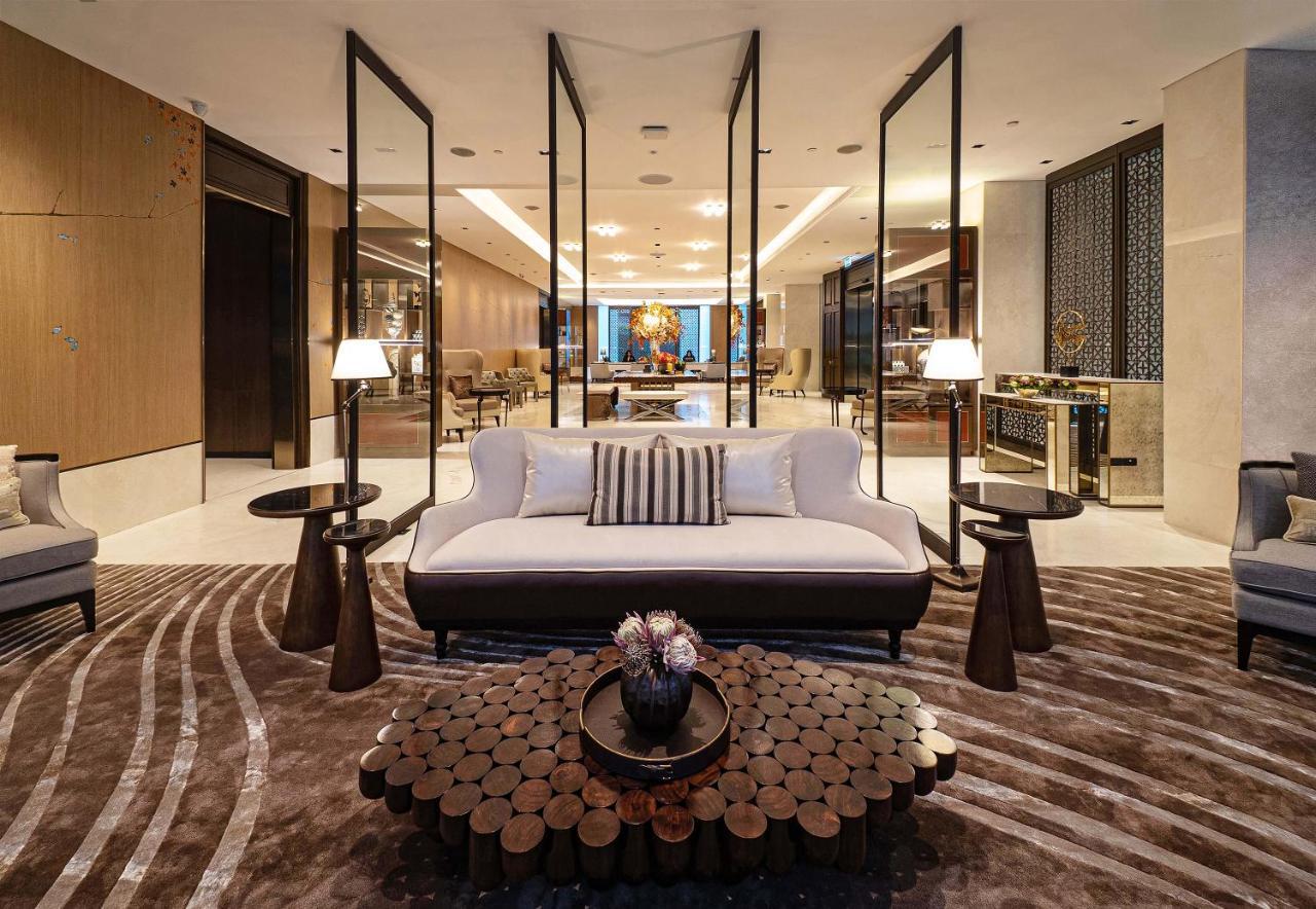 Silq Hotel & Residence, Managed By The Ascott Limited 曼谷 外观 照片 The lobby of the hotel