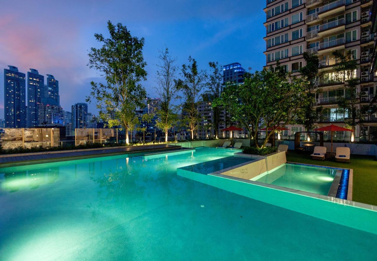 Silq Hotel & Residence, Managed By The Ascott Limited 曼谷 外观 照片 The Park's swimming pool