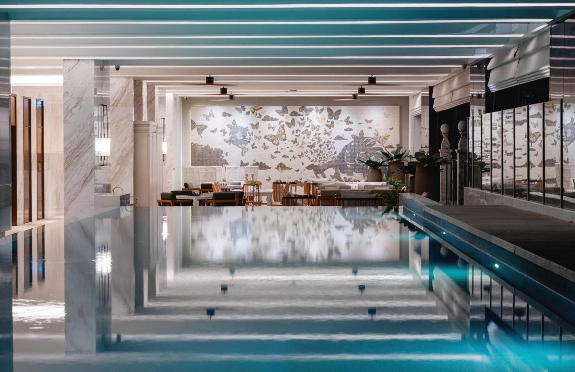 Silq Hotel & Residence, Managed By The Ascott Limited 曼谷 外观 照片 The interior of the hotel